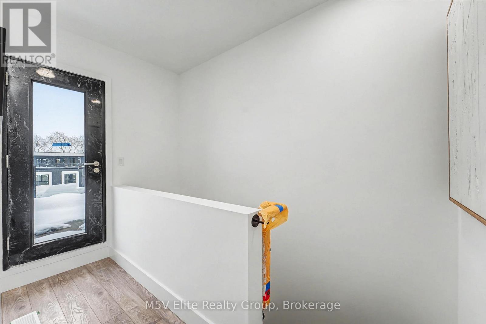 318 - 6638 Mcleod Rd Road, Niagara Falls, Ontario  L2G 3G5 - Photo 4 - X12801928