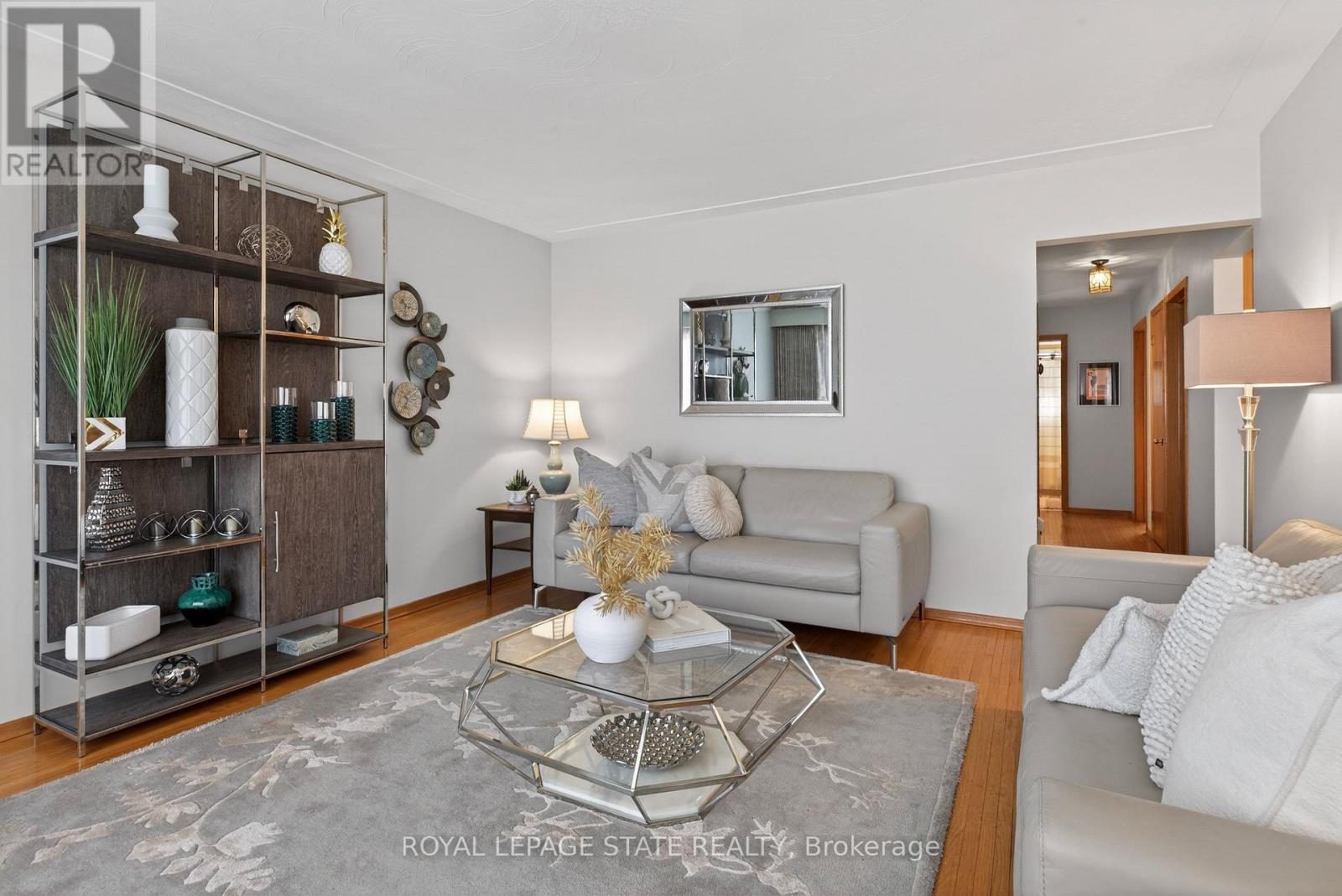 624 Seventh Avenue, Hamilton, Ontario  L8V 1Y8 - Photo 4 - X12801948