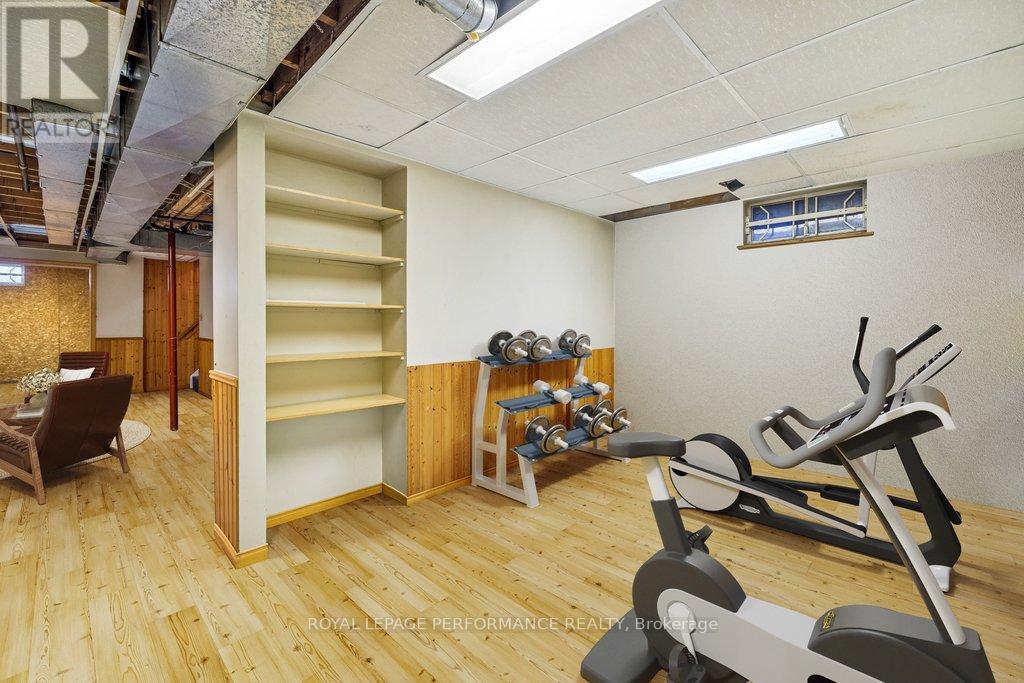 348 Amiens Street, Ottawa, Ontario  K1E 1N9 - Photo 37 - X12802124