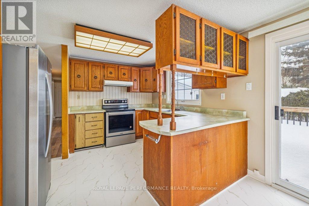 348 Amiens Street, Ottawa, Ontario  K1E 1N9 - Photo 8 - X12802124