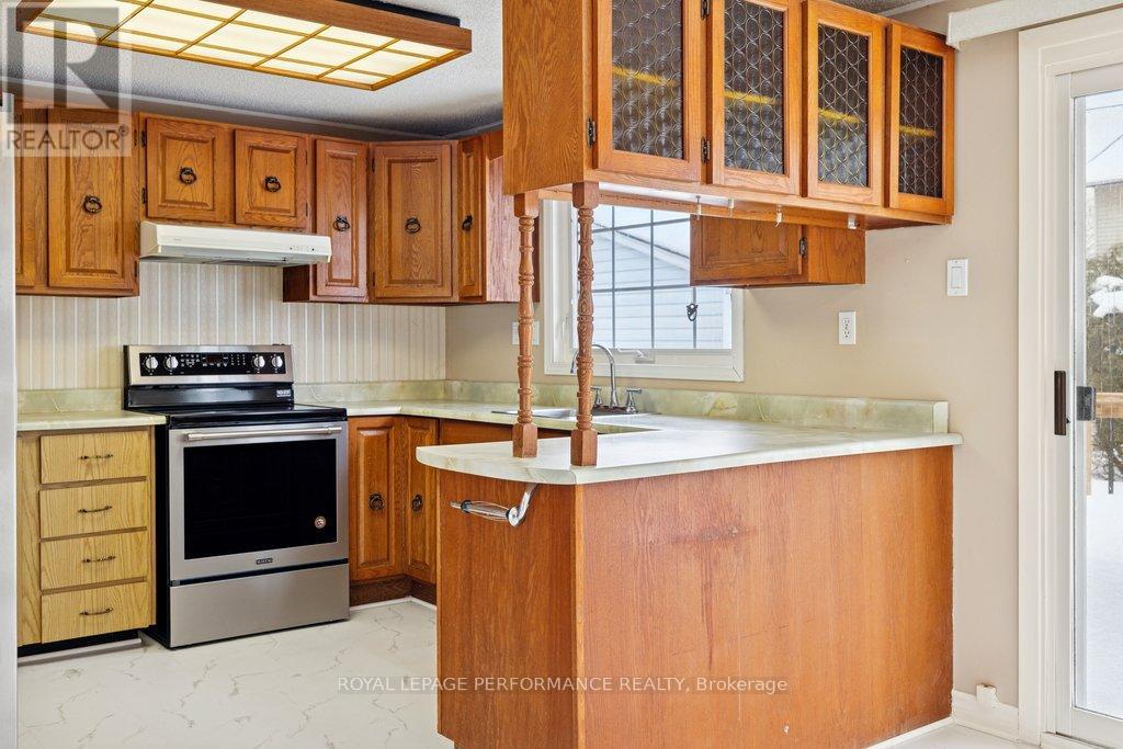 348 Amiens Street, Ottawa, Ontario  K1E 1N9 - Photo 9 - X12802124