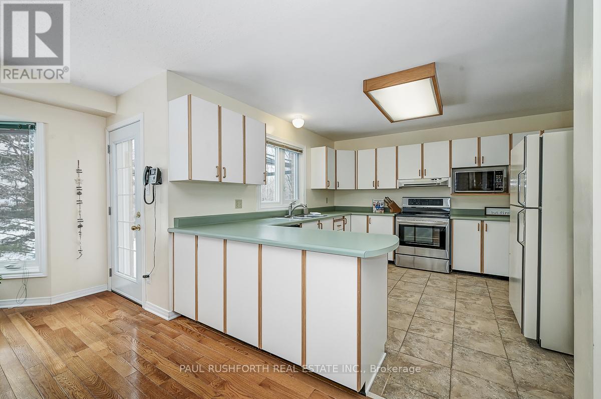 9 Sherk Crescent, Ottawa, Ontario  K2K 2L4 - Photo 12 - X12802202