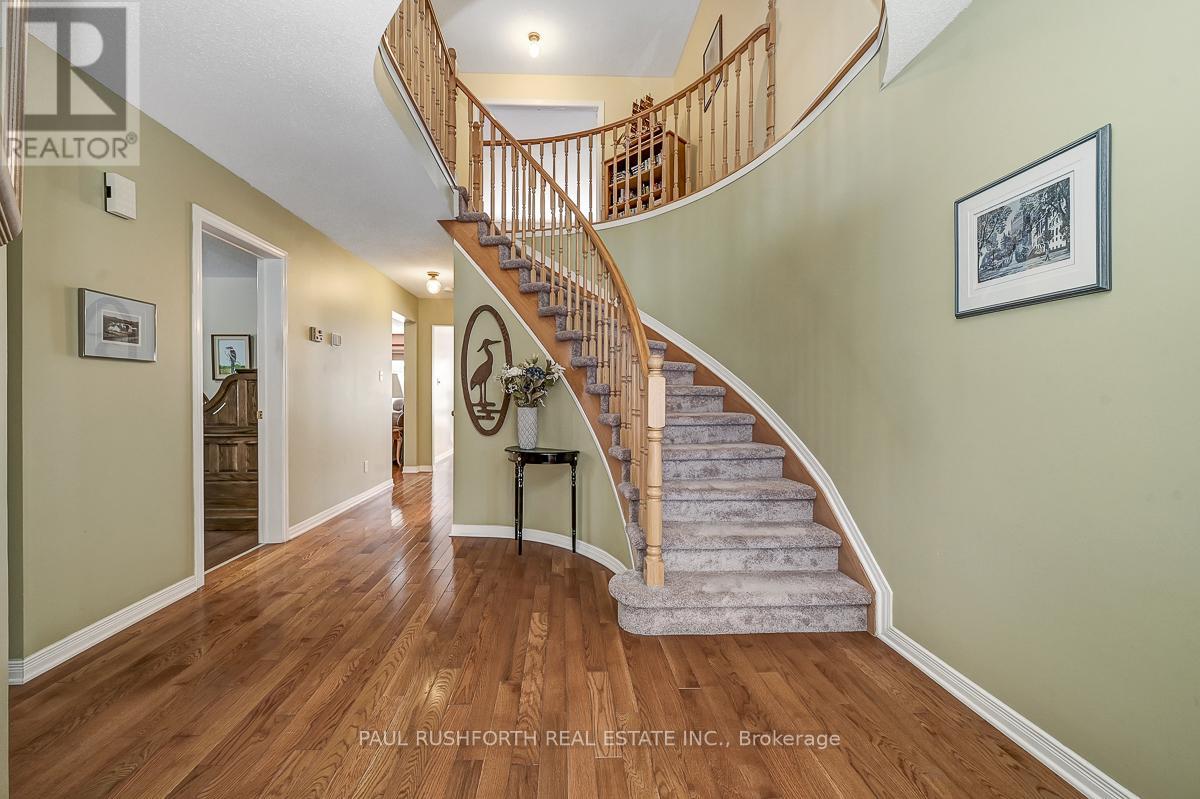 9 Sherk Crescent, Ottawa, Ontario  K2K 2L4 - Photo 5 - X12802202