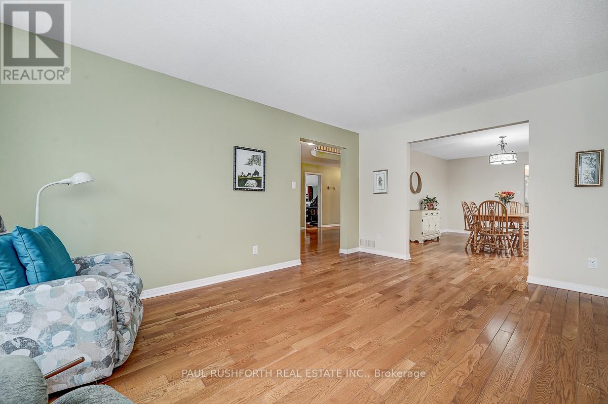 9 Sherk Crescent, Ottawa, Ontario  K2K 2L4 - Photo 7 - X12802202