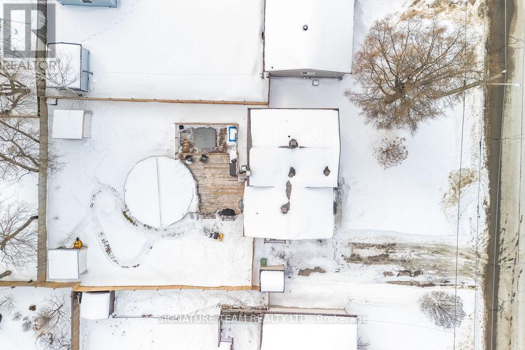 12 Russell Street, Petawawa, Ontario  K8H 1T9 - Photo 13 - X12802248