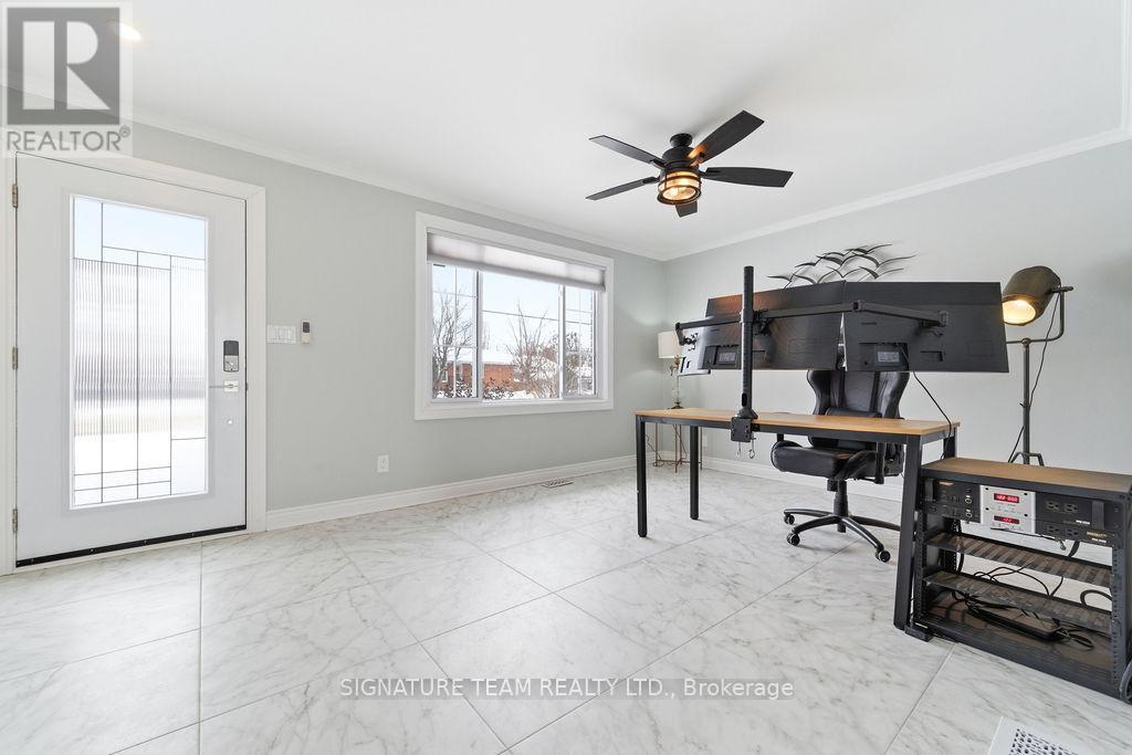 12 Russell Street, Petawawa, Ontario  K8H 1T9 - Photo 16 - X12802248