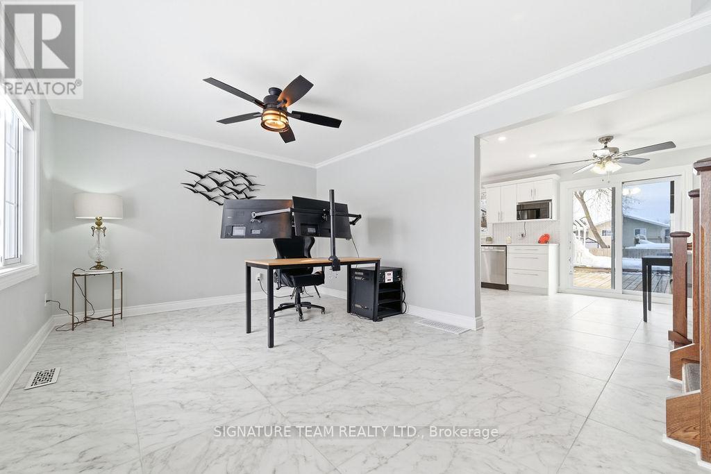 12 Russell Street, Petawawa, Ontario  K8H 1T9 - Photo 18 - X12802248