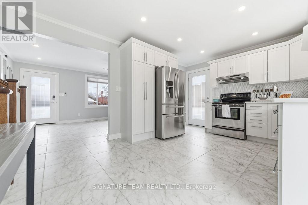 12 Russell Street, Petawawa, Ontario  K8H 1T9 - Photo 21 - X12802248