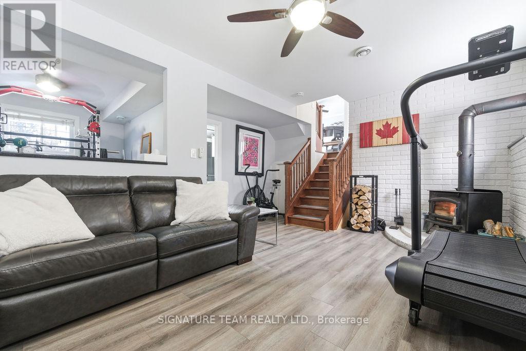 12 Russell Street, Petawawa, Ontario  K8H 1T9 - Photo 37 - X12802248