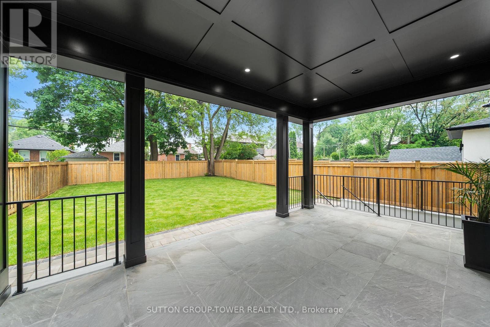 121 Edgecroft Road, Toronto, Ontario  M8Z 2C2 - Photo 39 - W12801170