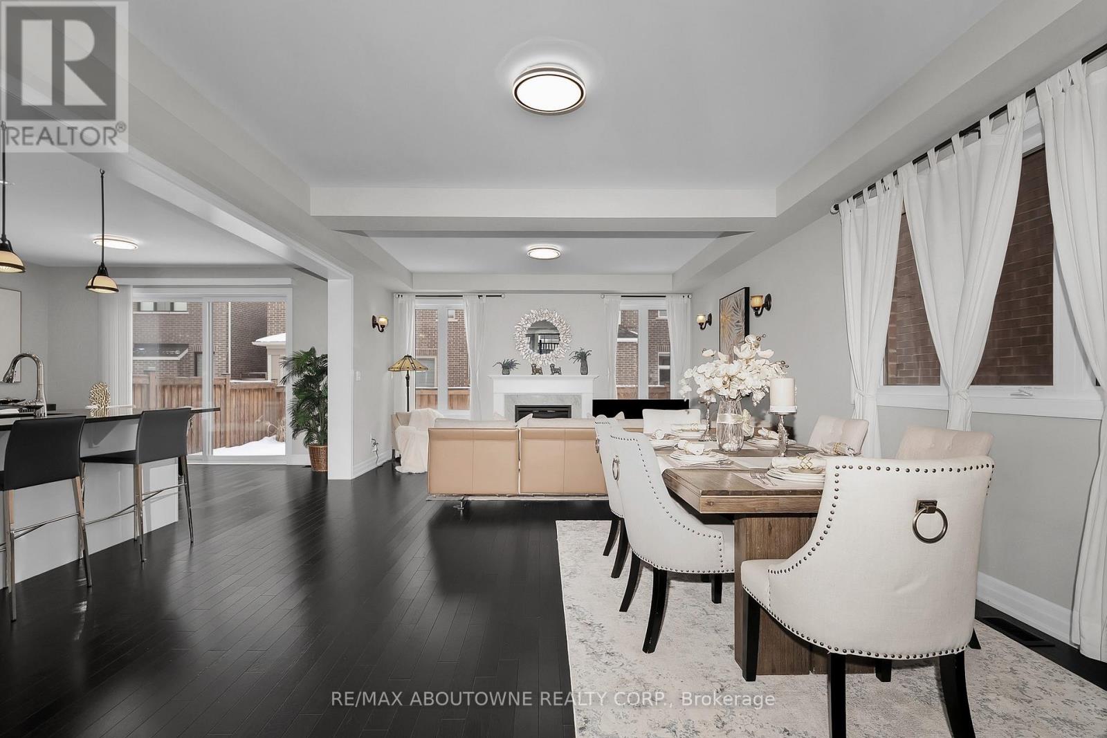 282 Bethpage Drive, Oakville, Ontario  L6M 5K9 - Photo 9 - W12801802