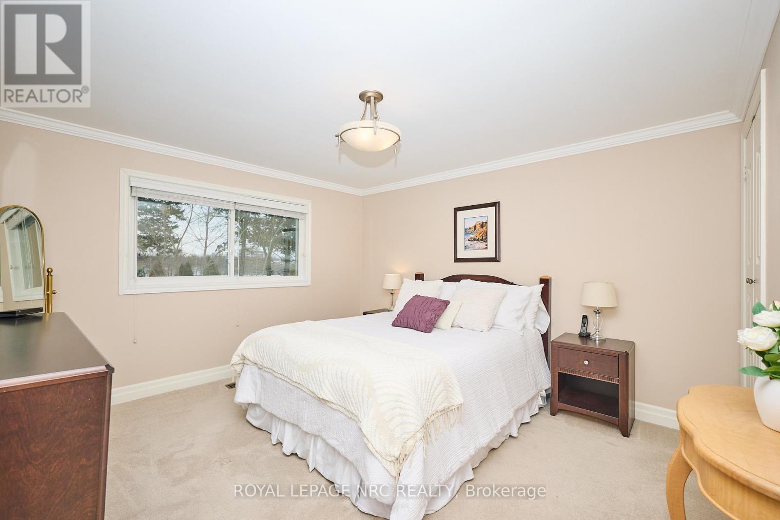 29 Westgate Park Drive, St. Catharines, Ontario  L2N 5W8 - Photo 11 - X12802038