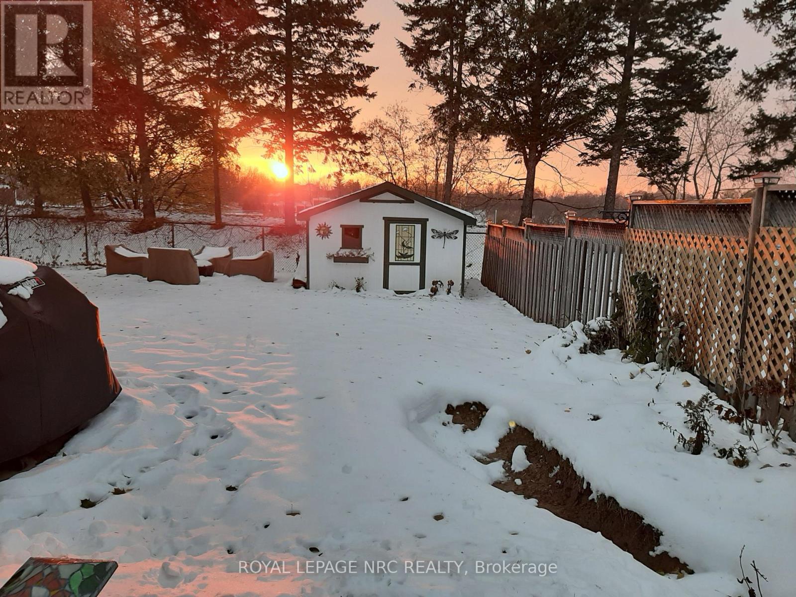 29 Westgate Park Drive, St. Catharines, Ontario  L2N 5W8 - Photo 34 - X12802038