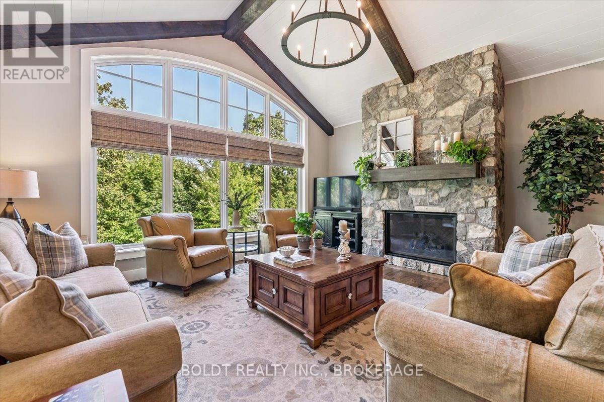 36 Philmori Boulevard, Pelham (Fonthill), Ontario  L0S 1E5 - Photo 12 - X12802040