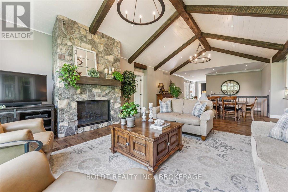 36 Philmori Boulevard, Pelham (Fonthill), Ontario  L0S 1E5 - Photo 13 - X12802040