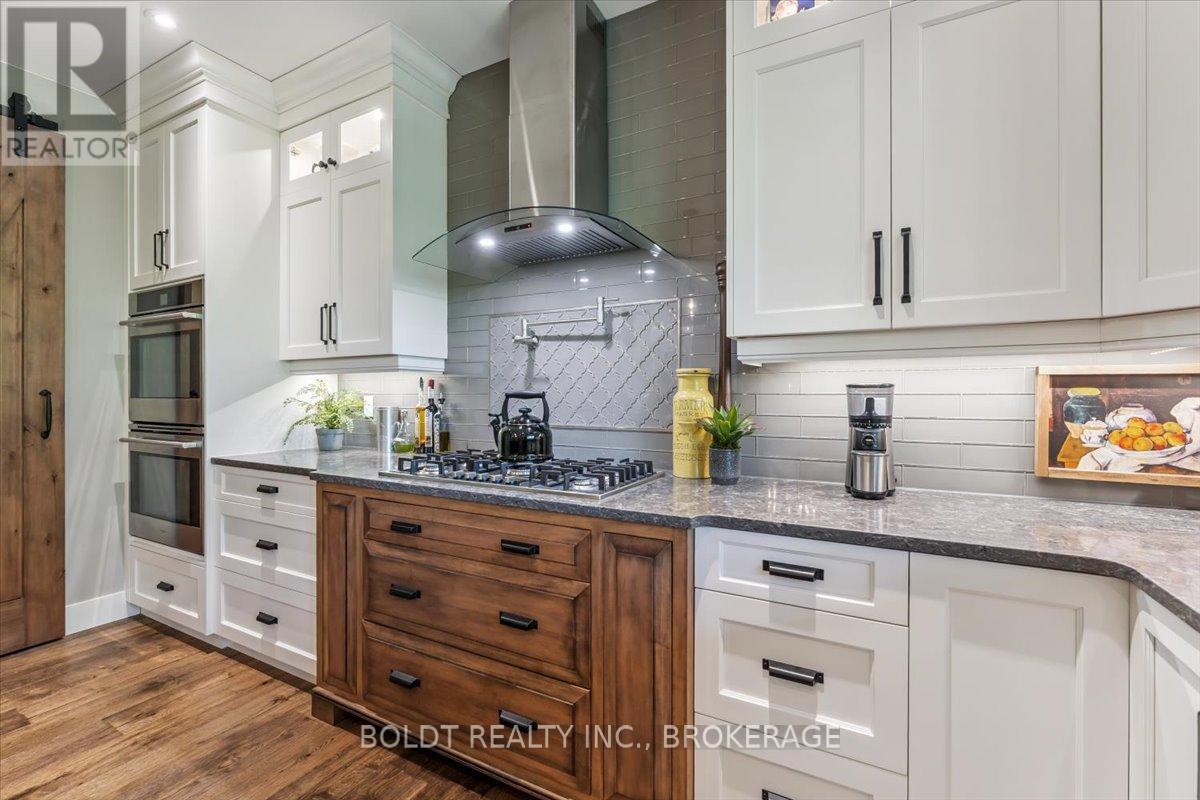 36 Philmori Boulevard, Pelham (Fonthill), Ontario  L0S 1E5 - Photo 18 - X12802040