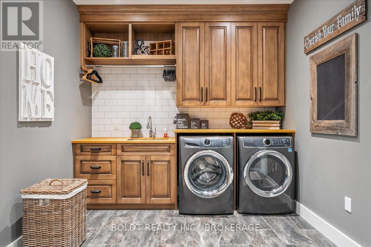 36 Philmori Boulevard, Pelham (Fonthill), Ontario  L0S 1E5 - Photo 30 - X12802040