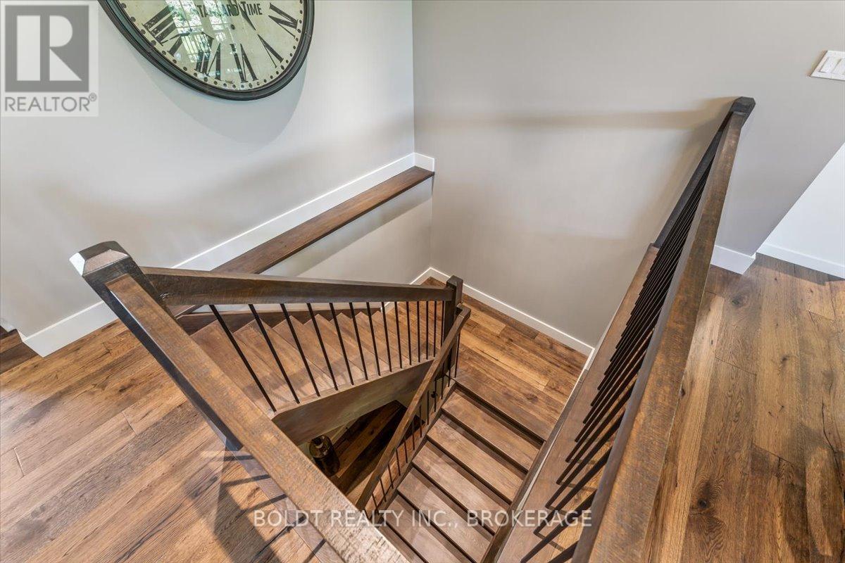 36 Philmori Boulevard, Pelham (Fonthill), Ontario  L0S 1E5 - Photo 31 - X12802040