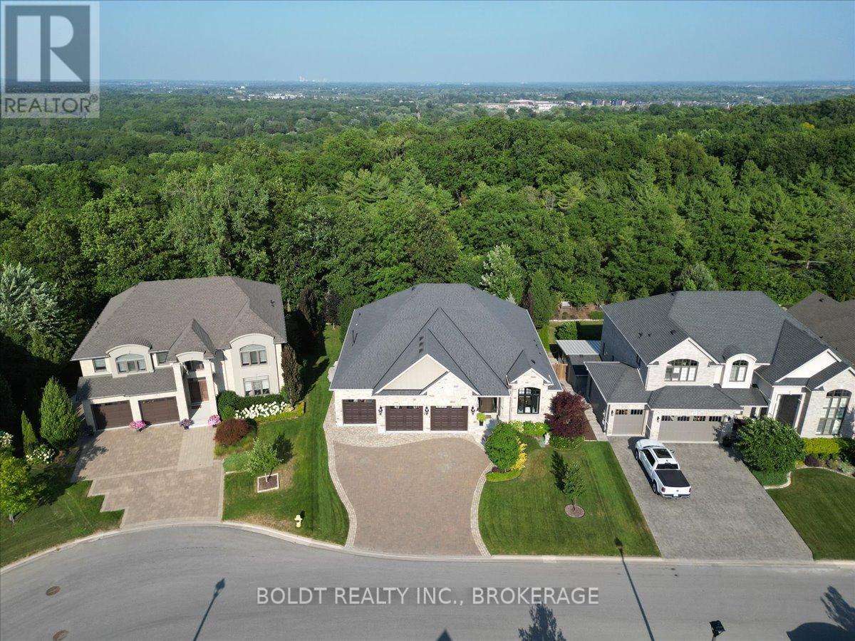 36 Philmori Boulevard, Pelham (Fonthill), Ontario  L0S 1E5 - Photo 47 - X12802040