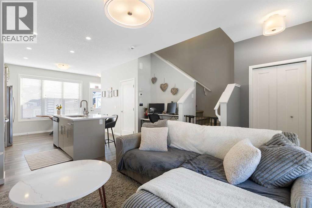 277 Ellen Way, Crossfield, Alberta  T0M 0S0 - Photo 7 - A2285671