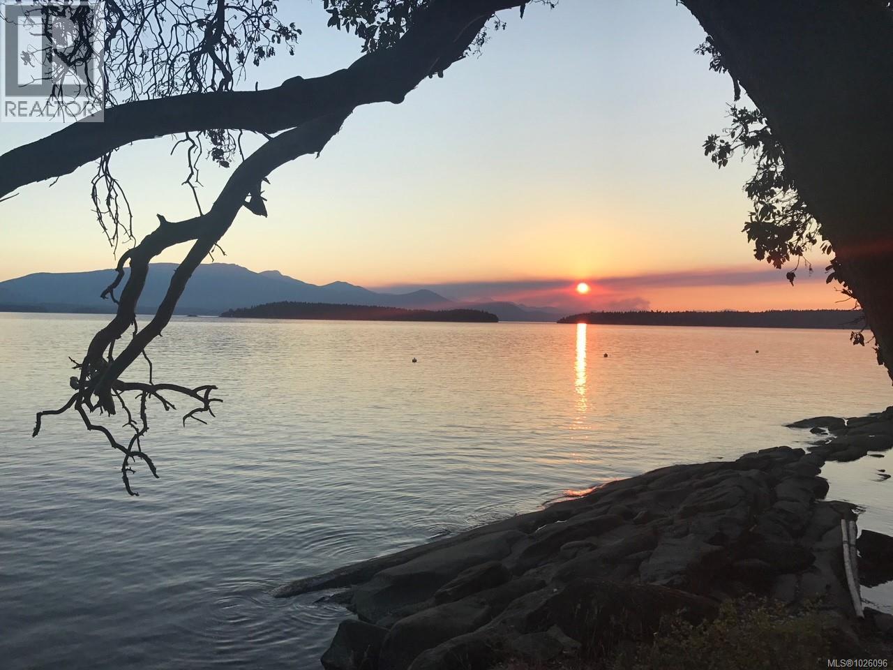 171 Mcgill Rd, Salt Spring, British Columbia  V8K 1E3 - Photo 2 - 1026096