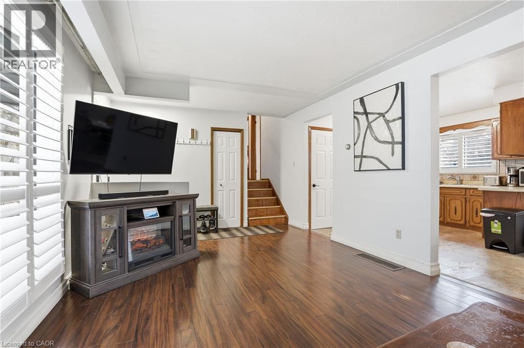 20 Amber Street, Brantford, Ontario  N3R 2V9 - Photo 4 - 40806262