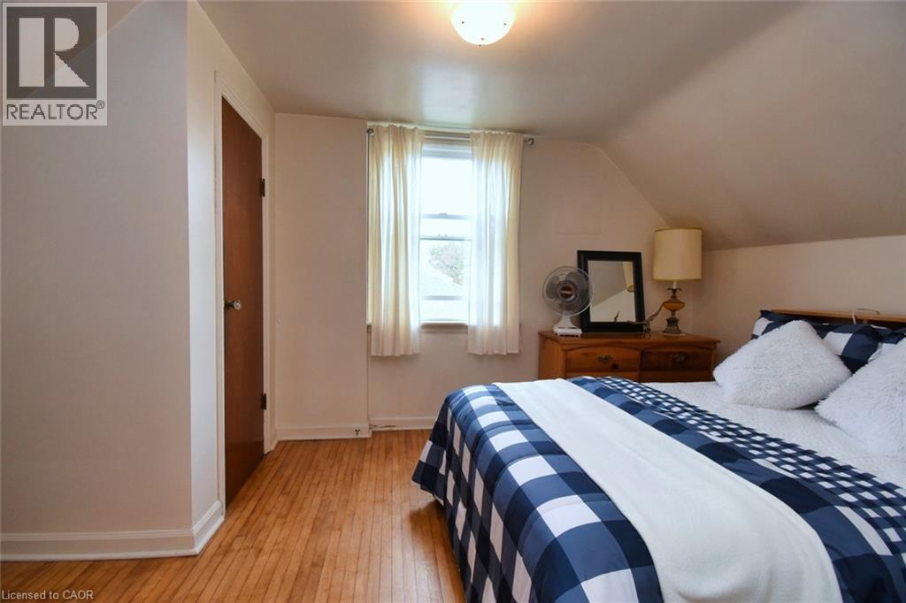 17 Concord Avenue, Dundas, Ontario  L9H 1R5 - Photo 15 - 40806192