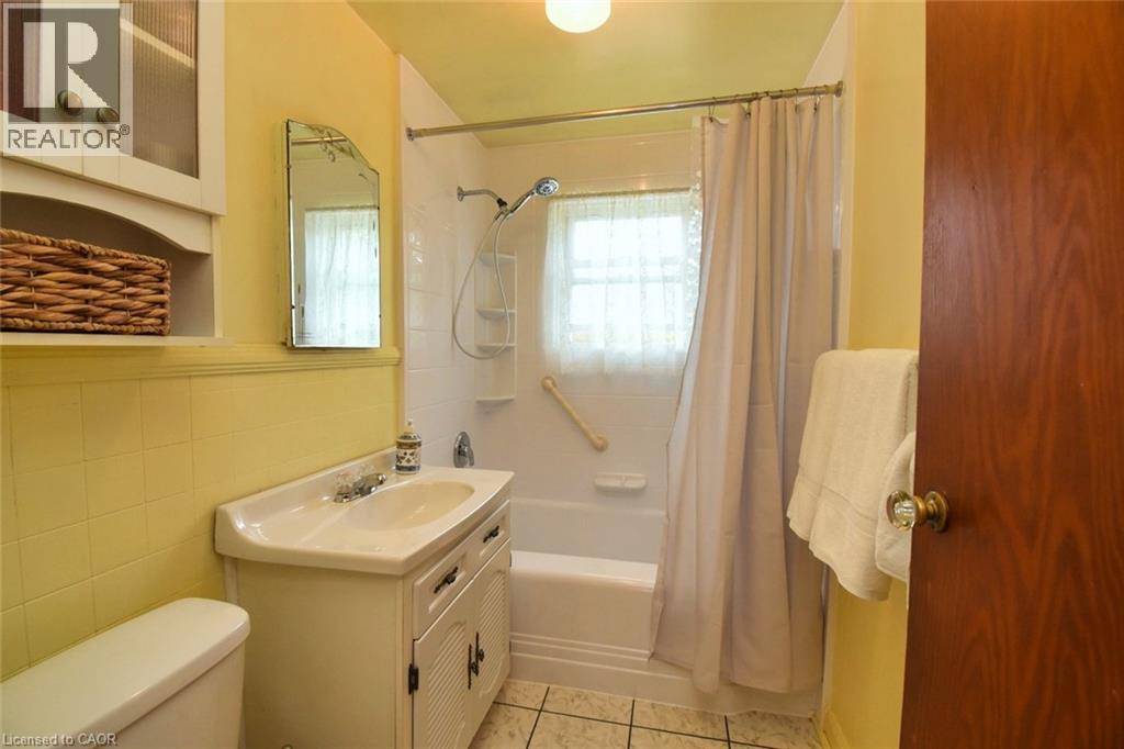 17 Concord Avenue, Dundas, Ontario  L9H 1R5 - Photo 18 - 40806192