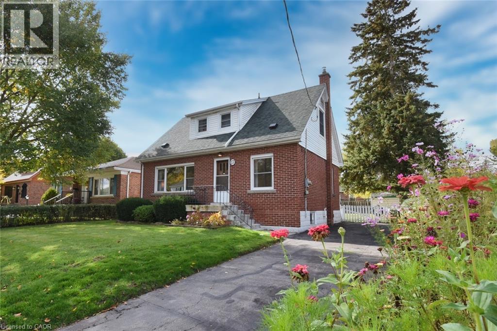17 Concord Avenue, Dundas, Ontario  L9H 1R5 - Photo 2 - 40806192