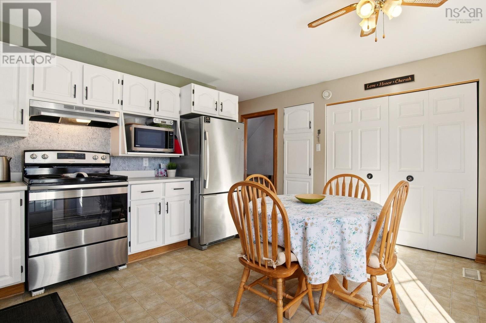 234 Chandler Drive, Lower Sackville, Nova Scotia  B4C 1Y2 - Photo 9 - 202603045