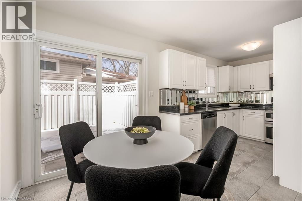 33 Gemini Drive, Hamilton, Ontario  L9C 6R5 - Photo 6 - 40804055