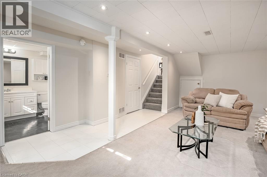 33 Gemini Drive, Hamilton, Ontario  L9C 6R5 - Photo 20 - 40804055