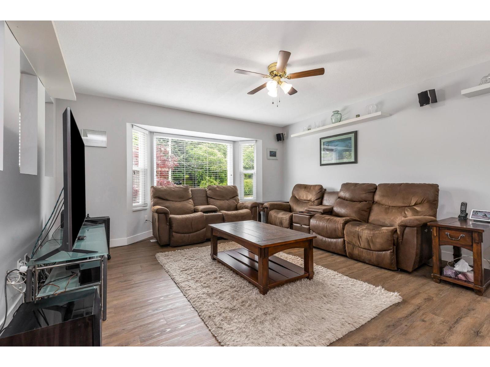 32456 14th Avenue, Mission, British Columbia  V2V 2N7 - Photo 3 - R3091558