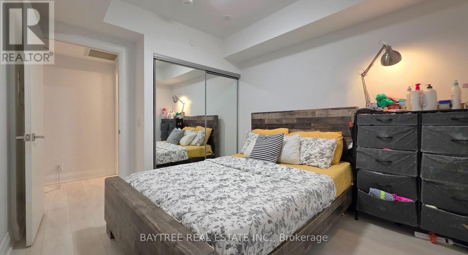 402 - 33 Frederick Todd Way, Toronto (Thorncliffe Park), Ontario  M4G 0C9 - Photo 19 - C12802082