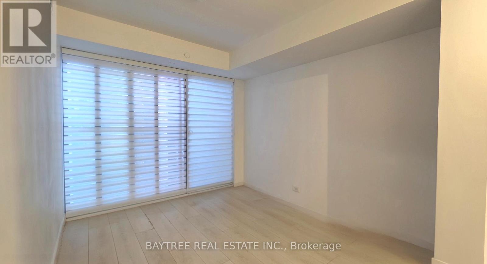 402 - 33 Frederick Todd Way, Toronto (Thorncliffe Park), Ontario  M4G 0C9 - Photo 6 - C12802082