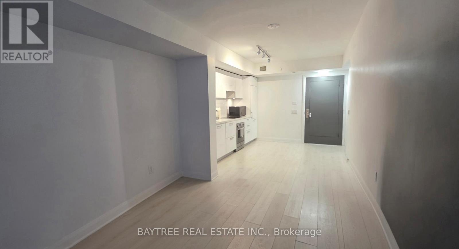 402 - 33 Frederick Todd Way, Toronto (Thorncliffe Park), Ontario  M4G 0C9 - Photo 8 - C12802082