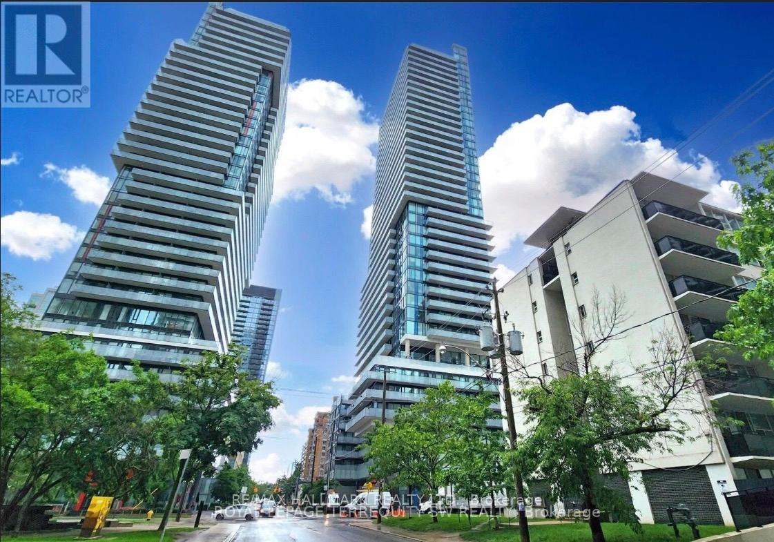 1705 - 161 Roehampton Avenue, Toronto (Mount Pleasant West), Ontario  M4P 0C8 - Photo 17 - C12802088