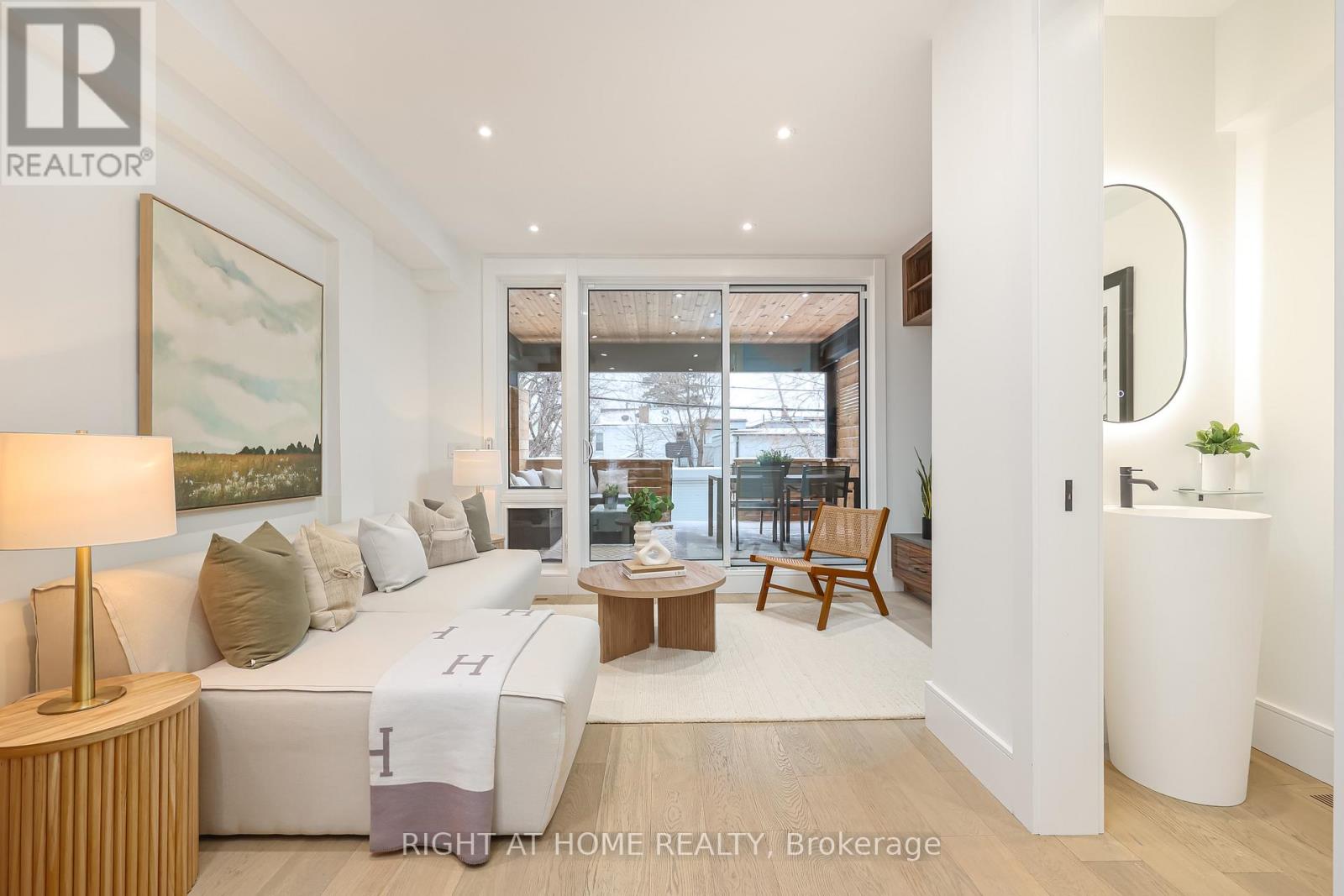 193 Winnett Avenue, Toronto (Humewood-Cedarvale), Ontario  M6C 3L8 - Photo 12 - C12802110