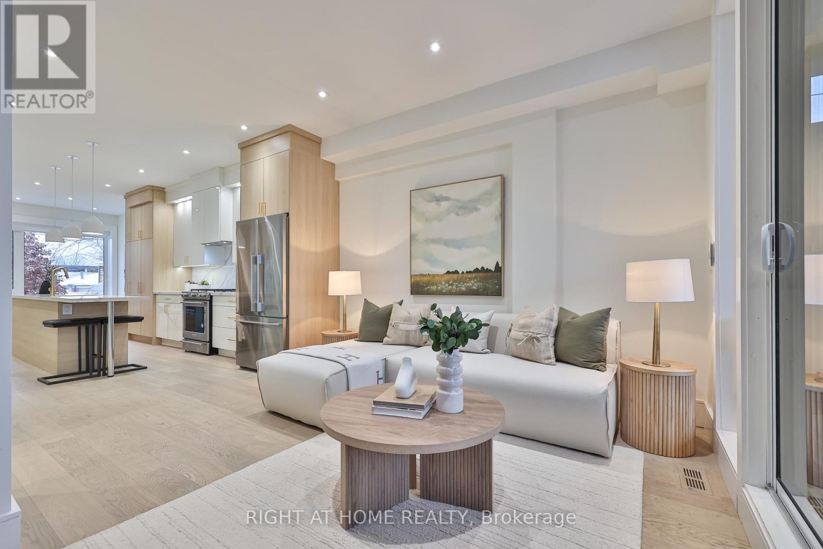 193 Winnett Avenue, Toronto (Humewood-Cedarvale), Ontario  M6C 3L8 - Photo 14 - C12802110