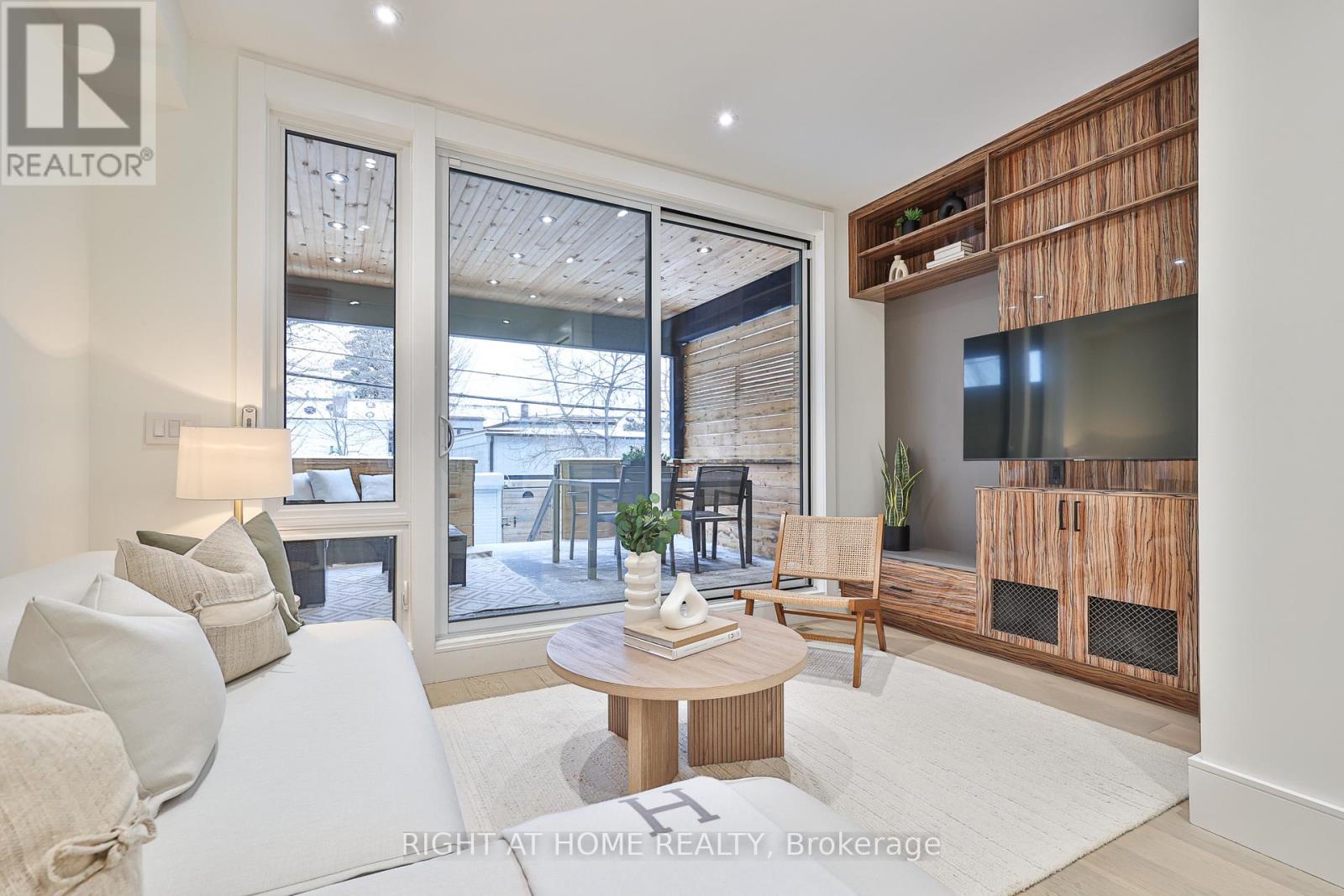 193 Winnett Avenue, Toronto (Humewood-Cedarvale), Ontario  M6C 3L8 - Photo 15 - C12802110