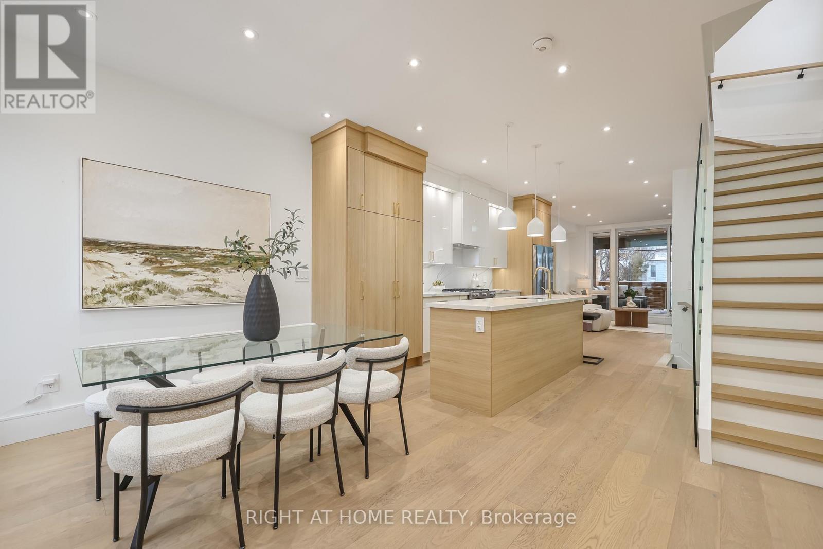 193 Winnett Avenue, Toronto (Humewood-Cedarvale), Ontario  M6C 3L8 - Photo 2 - C12802110