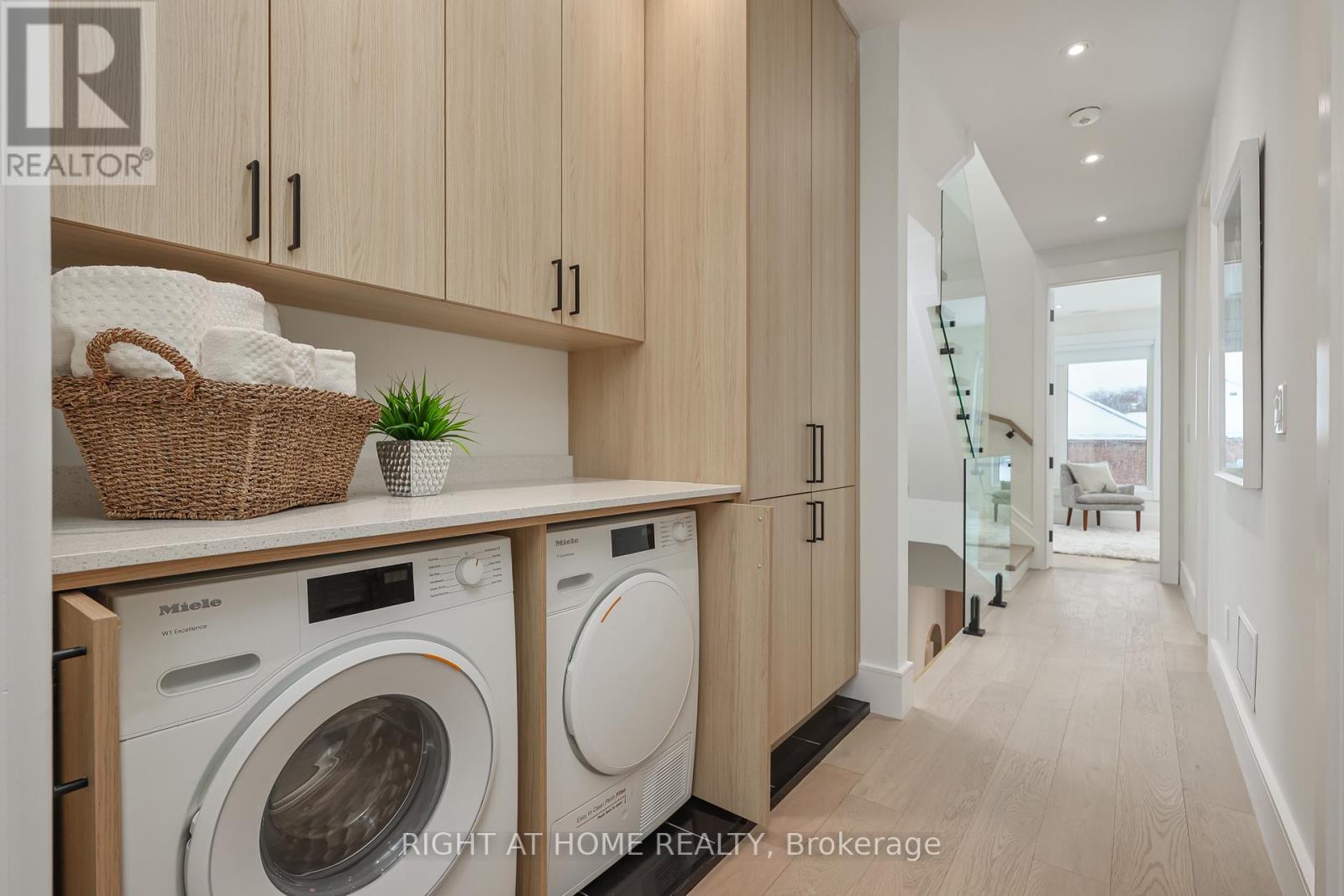 193 Winnett Avenue, Toronto (Humewood-Cedarvale), Ontario  M6C 3L8 - Photo 24 - C12802110