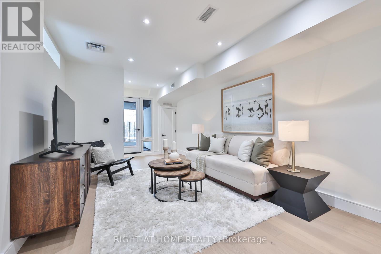 193 Winnett Avenue, Toronto (Humewood-Cedarvale), Ontario  M6C 3L8 - Photo 30 - C12802110