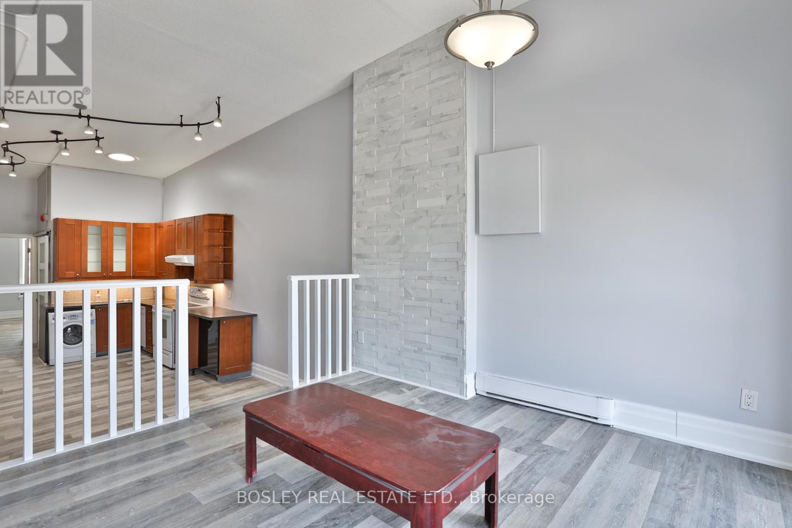 3rd Floor - 179 Queen Street E, Toronto (Moss Park), Ontario  M5A 1S2 - Photo 8 - C12802254