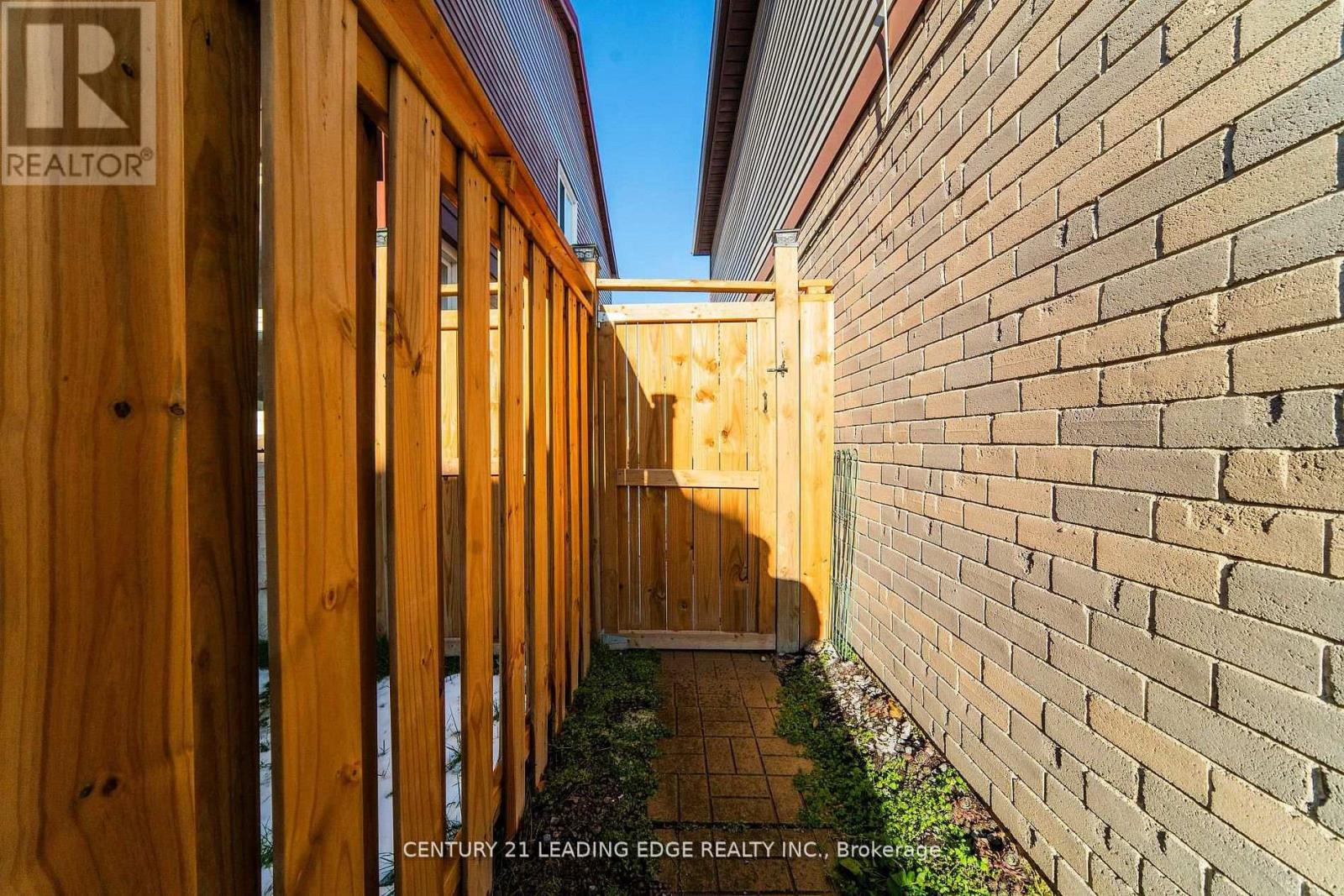 109 Plumrose Pathway, Toronto (Malvern), Ontario  M1B 4B6 - Photo 40 - E12802002