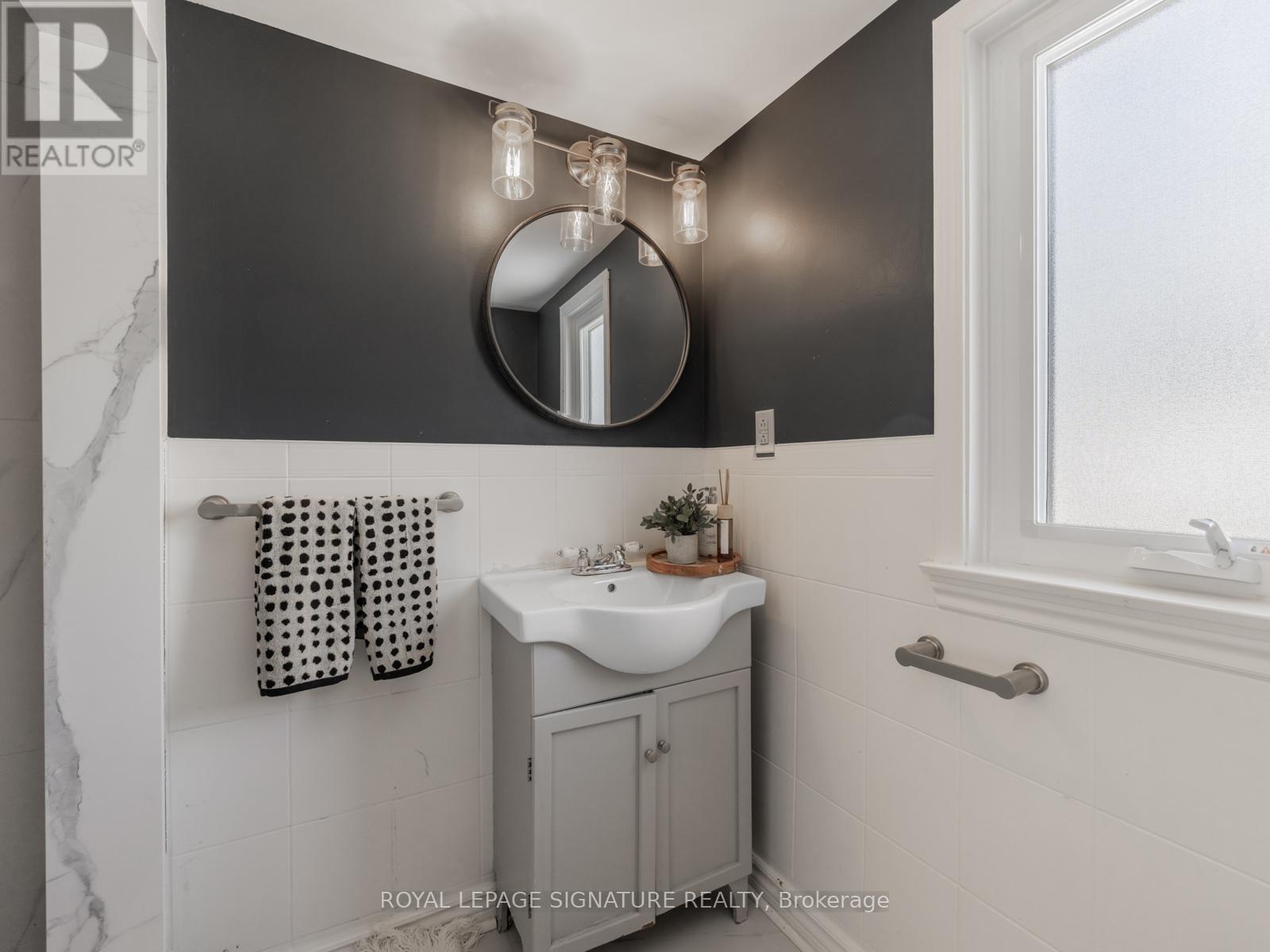 405 Pharmacy Avenue, Toronto (Clairlea-Birchmount), Ontario  M1L 3G5 - Photo 23 - E12802184