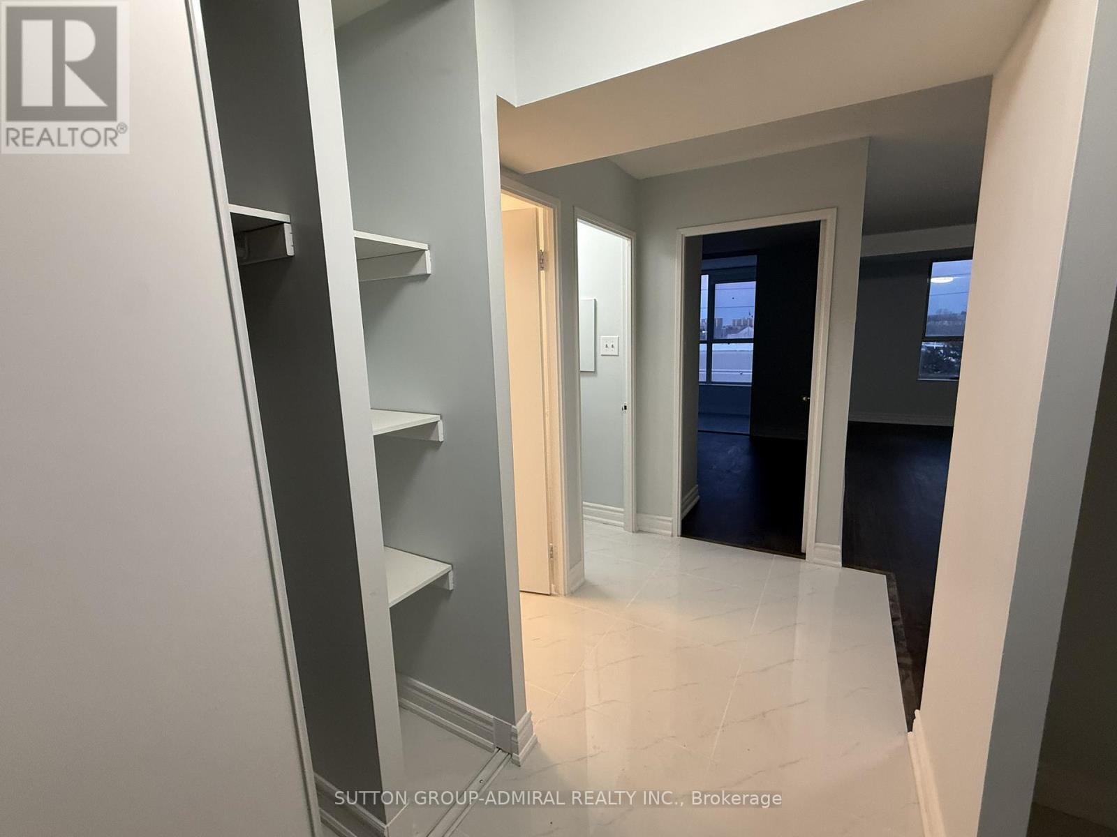 511 - 330 Mccowan Road, Toronto, Ontario  M1J 3N3 - Photo 13 - E12802210