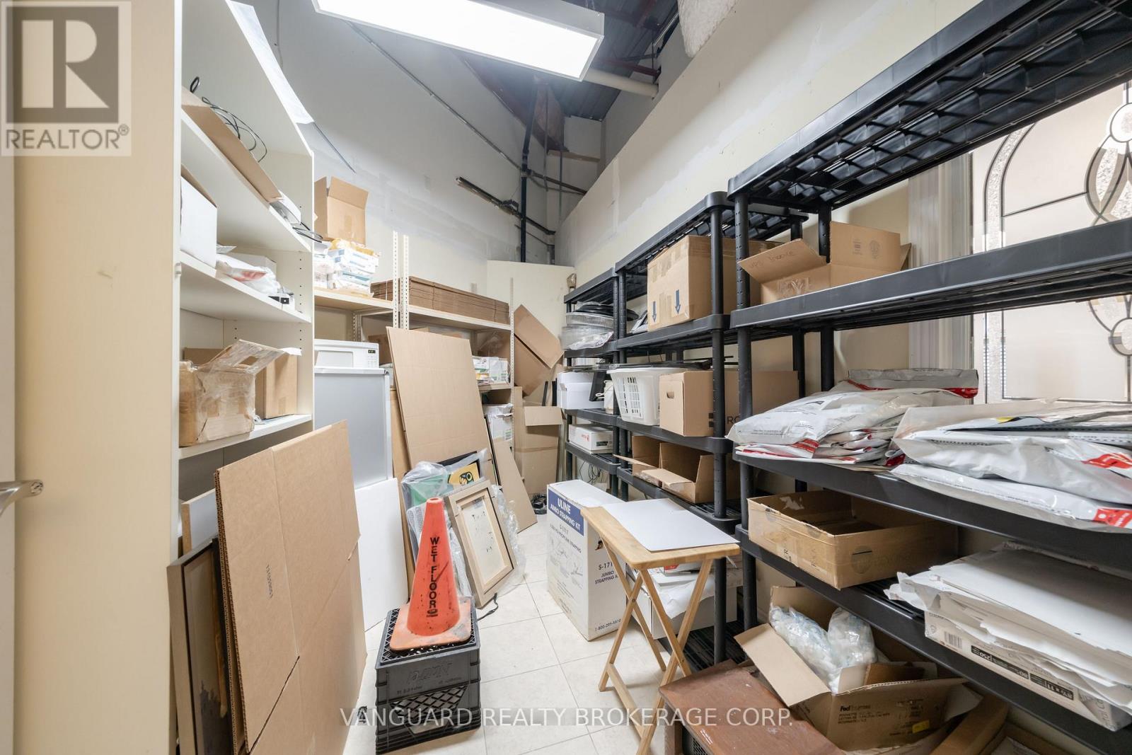 13, 15, L19 - 280 West Beaver Creek Road, Richmond Hill, Ontario  L4B 3Z1 - Photo 14 - N12801990