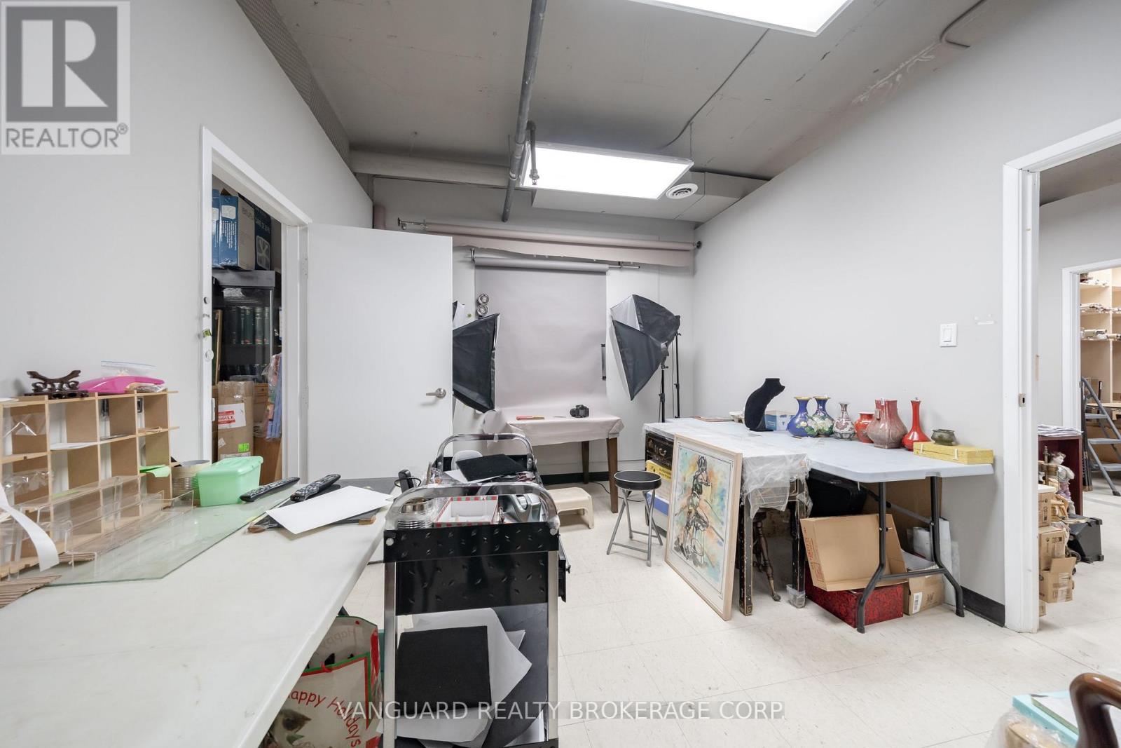 13, 15, L19 - 280 West Beaver Creek Road, Richmond Hill, Ontario  L4B 3Z1 - Photo 25 - N12801990