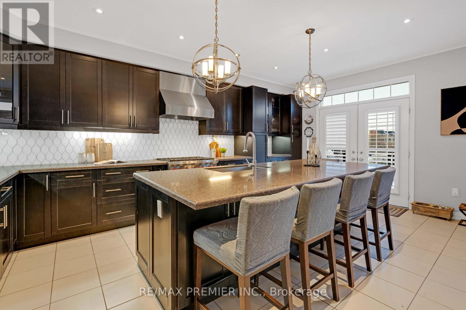 196 Aishford Road, Bradford West Gwillimbury (Bradford), Ontario  L3Z 0P4 - Photo 10 - N12802008